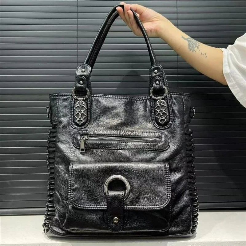 Luxuriöse und modische Motorra – Luxury Bags Tote Bewertung und Preis